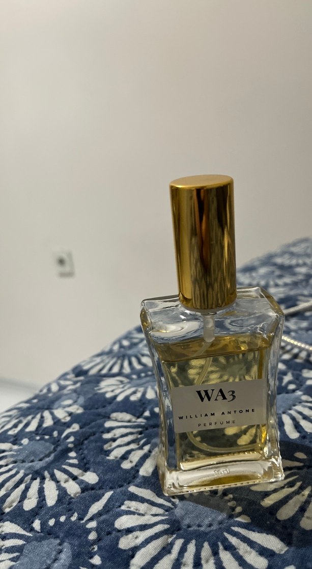 William Antone WA3 Kadın Parfümü - Görsel 2