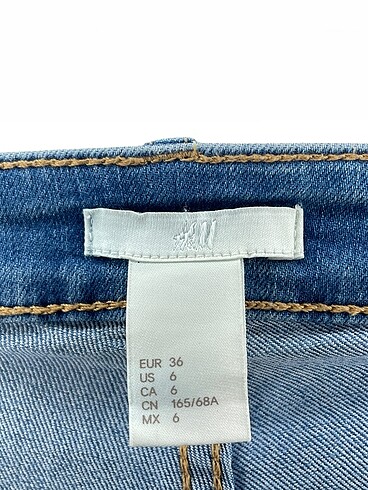36 Beden mavi Renk H&M Mini Şort %70 İndirimli.