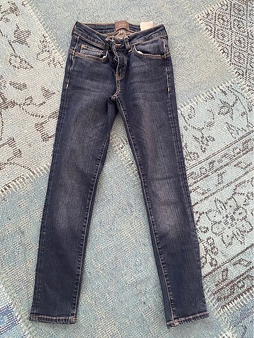 Guess Jean