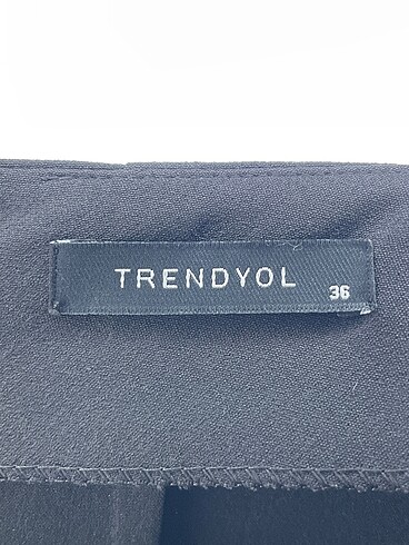 36 Beden siyah Renk Trendyol & Milla Mini Etek %70 İndirimli.