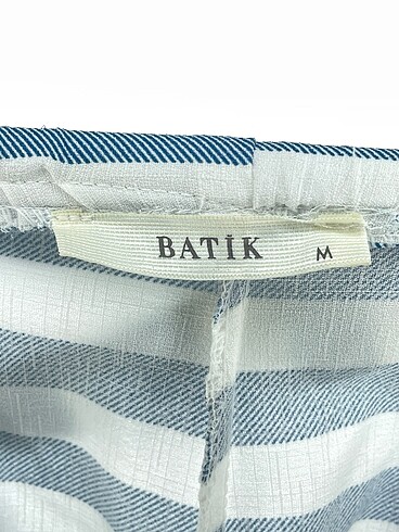 m Beden çeşitli Renk Batik Mini Şort %70 İndirimli.