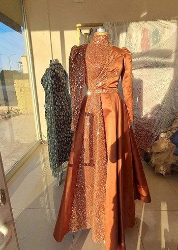 Kahverengi Uzun Kollu Drapeli Abiye Elbise - Görsel 4