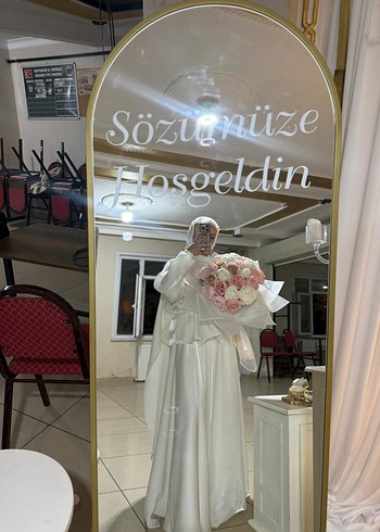 Uzun Beyaz Drape Detaylı Tesettür Abiye - Görsel 5