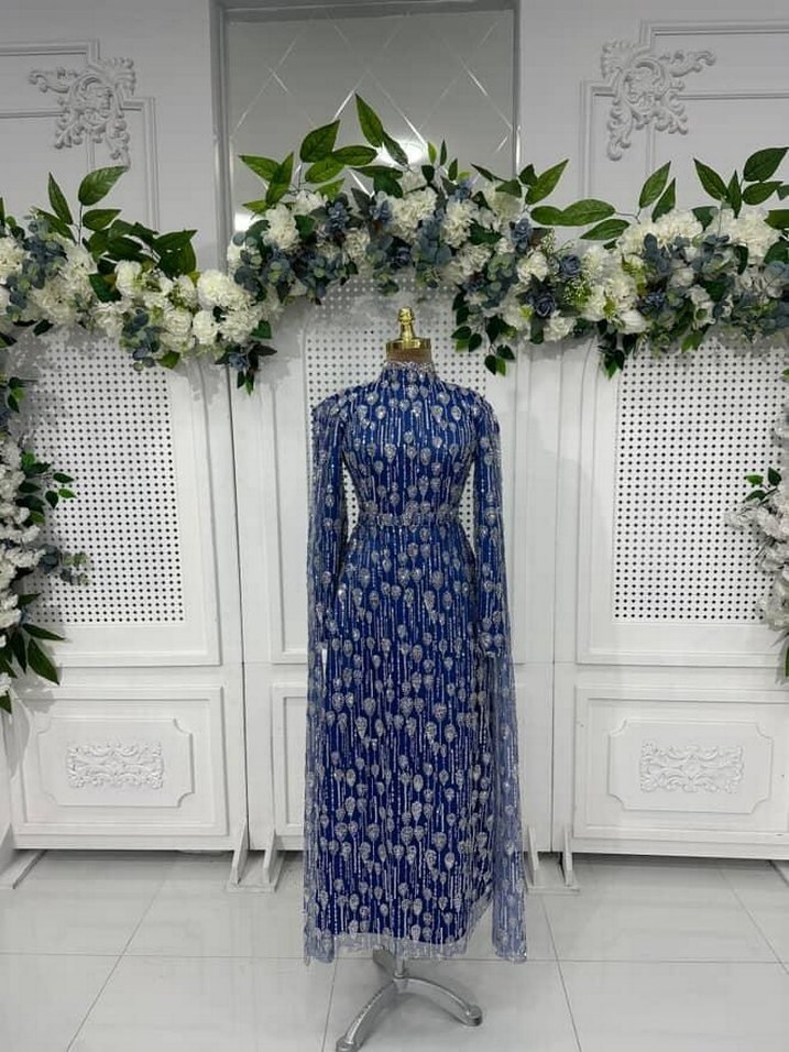 Mavi İşlemeli Uzun Abiye Elbise - Görsel 3