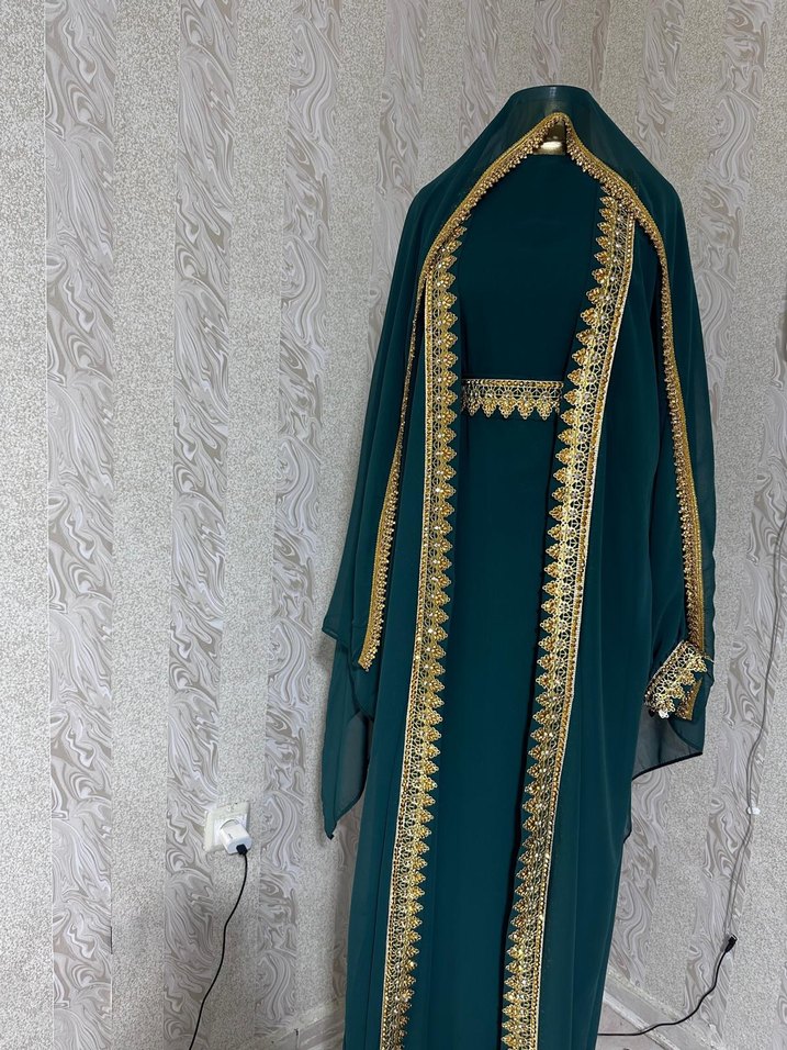 Uzun Kollu Nakışlı Kadın Elbise - Görsel 4