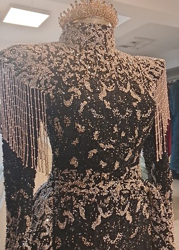 Boncuk İşlemeli Siyah Uzun Henna Elbise - Görsel 2