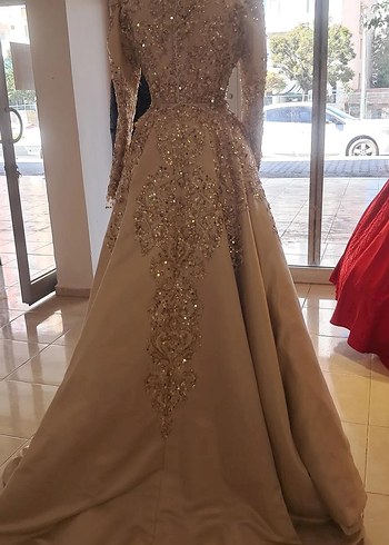 İnci İşlemeli Uzun Kollu Beyaz Nişan Elbisesi - Görsel 4