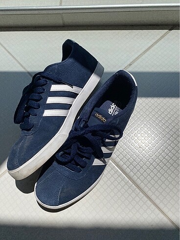 Adidas spor ayakkabı