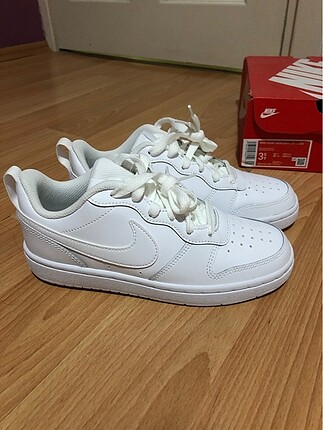 Nike court borough low 2