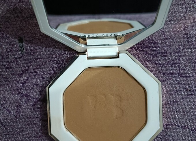 Fenty Beauty Sun Stalk'r Bronzer Private Island