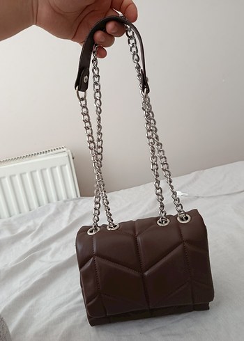 Kapitone Baklava Dilimi Zincirli Çanta - Görsel 3