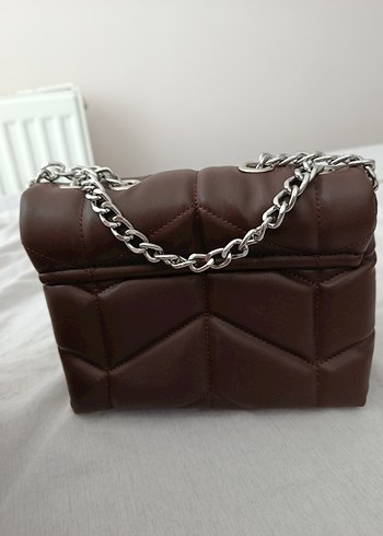 Kapitone Baklava Dilimi Zincirli Çanta - Görsel 4