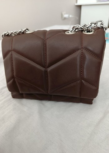 Kapitone Baklava Dilimi Zincirli Çanta - Görsel 2