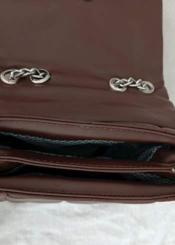 Kapitone Baklava Dilimi Zincirli Çanta - Görsel 7