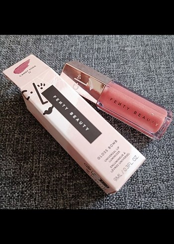 Fenty Beauty Gloss Bomb Candy Soda 11
