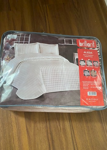 Brillant Aleda Açık penpe yatak örtüsü