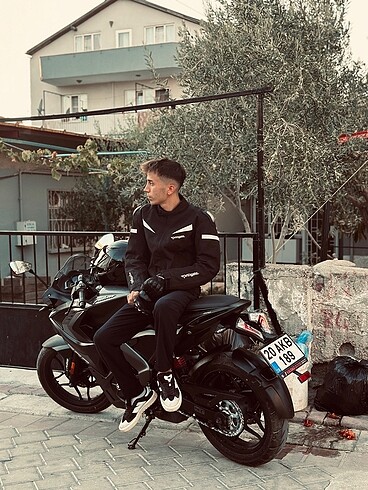 TEMİZ MOTORCU CEKETİ VE ELDİVENİ - M beden