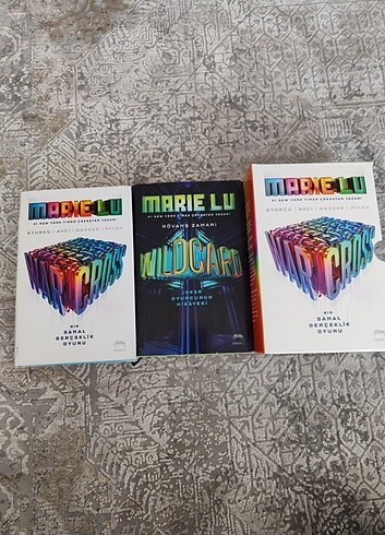  Beden Marie lu Warcross ve Wildcard