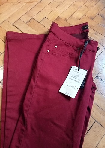 Bordo Etiketli Kadın Kumaş Pantolon