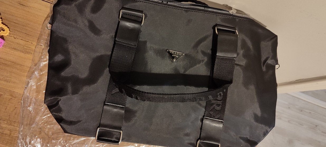 Siyah Deri Tokalı Prada Kadın Çantası - Görsel 2