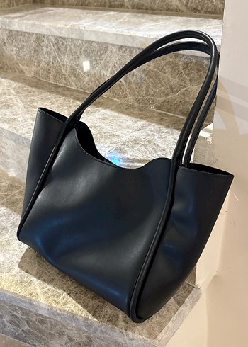 Siyah Deri Minimalist Kadın Çanta