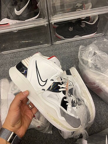 Nike Kyrie