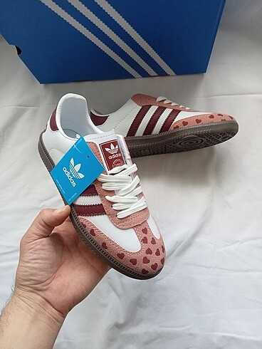 Adidas Spor Ayakkabı