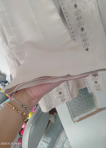 Nakışlı Beyaz Saten Kadın Takım Elbise - Görsel 5