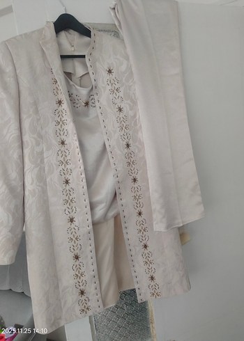 Nakışlı Beyaz Saten Kadın Takım Elbise - Görsel 4