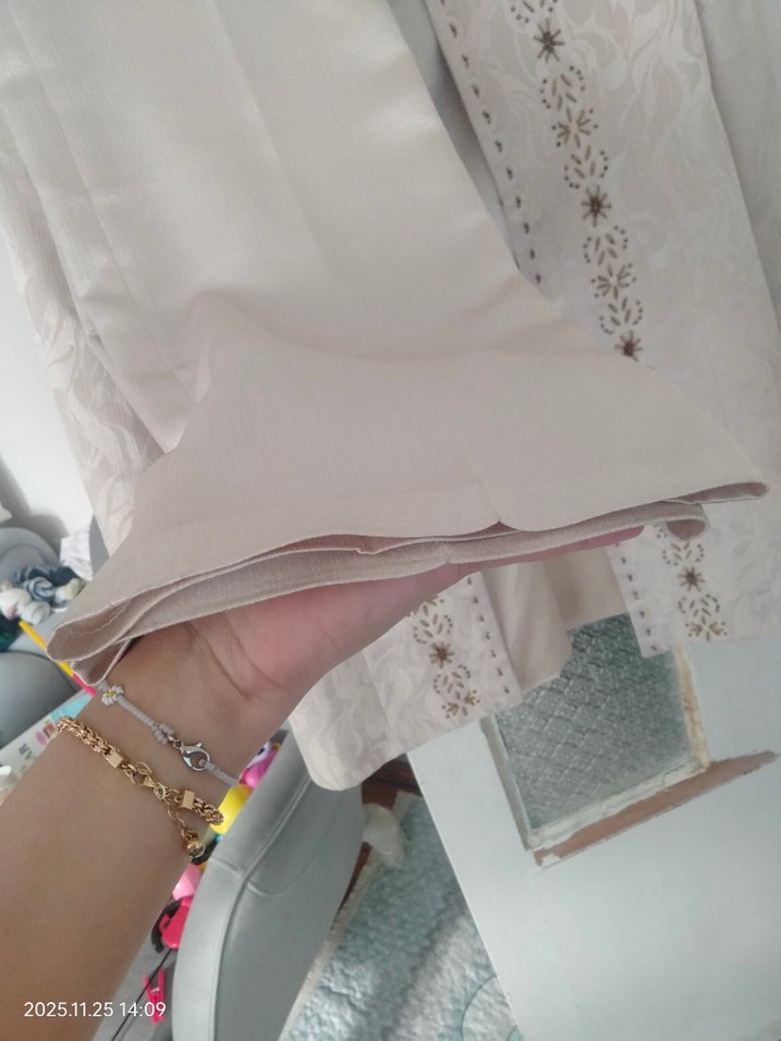 Nakışlı Beyaz Saten Kadın Takım Elbise - Görsel 5