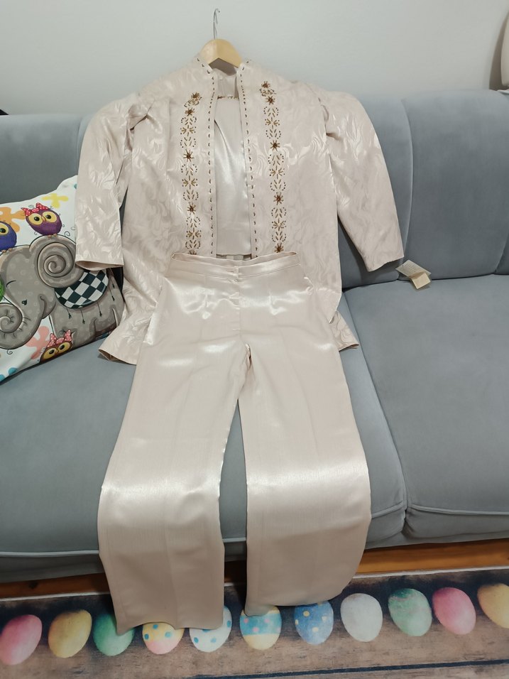 Nakışlı Beyaz Saten Kadın Takım Elbise - Görsel 2