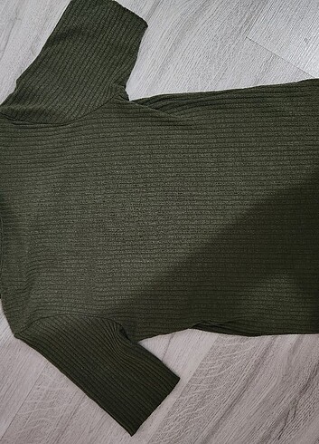 LC Waikiki Polo yaka haki üst