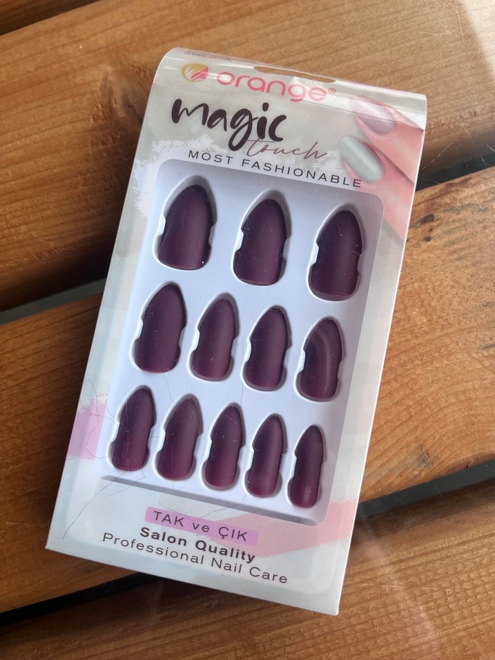 Mürdüm Renkli Profesyonel Tak ve Çıkart Tırnak - Görsel 2