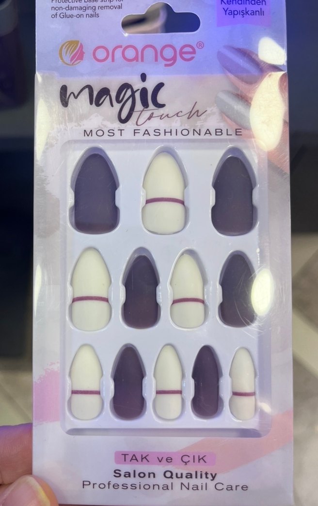 Bej Pastel Leopar Desenli Kendinden Yapışkanlı Tırnak - Görsel 2