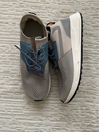 Zara Sneakers