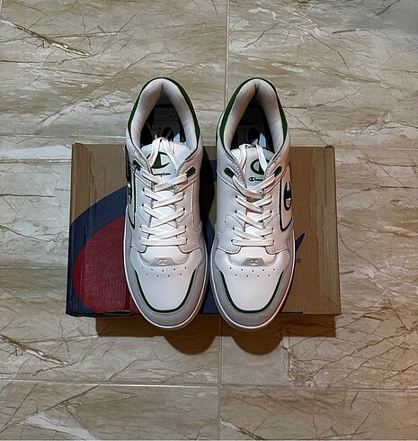 Champion sneakers