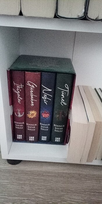İs serisi 4 kitap