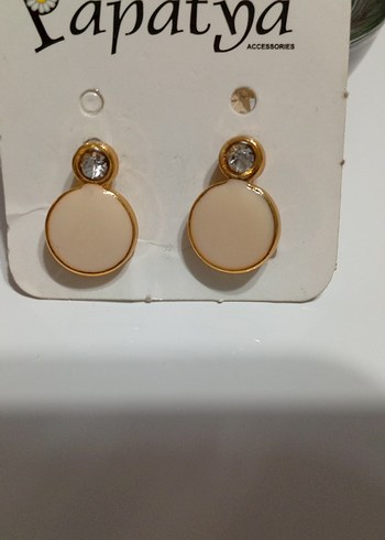 Bej Mini Parlak Günlük Küpe mineli - Görsel 2