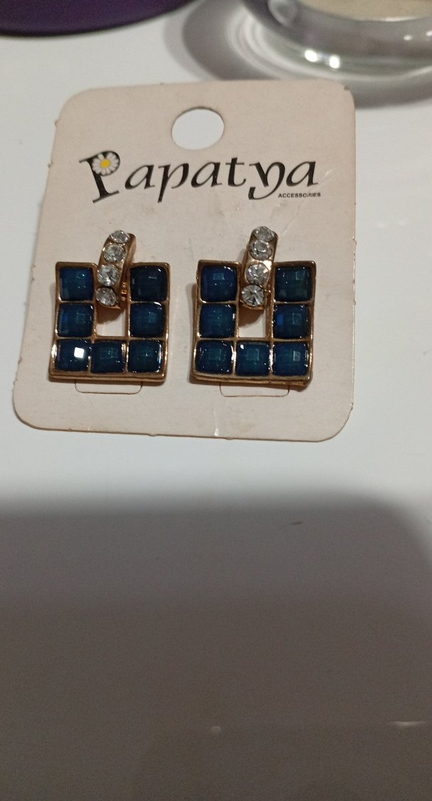 Mavi Kareli Payetli Mini Küpe - Görsel 3