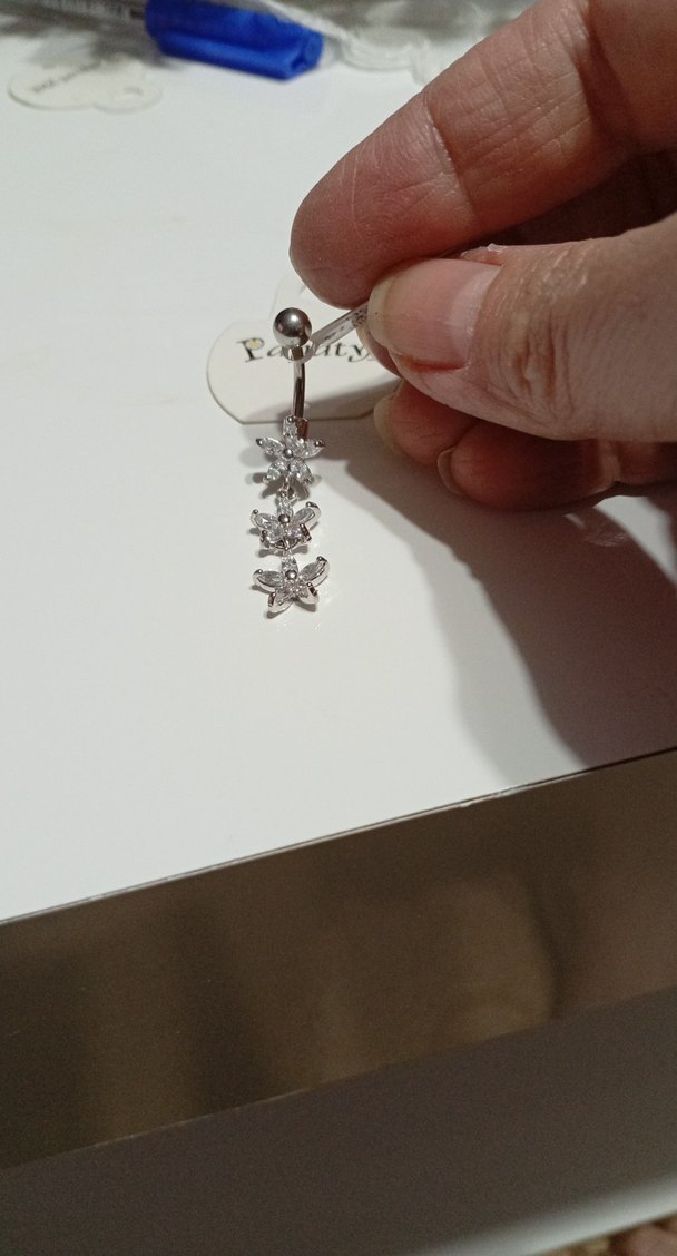 Kuyumcu işçiligi zirkom ithal Çiçek Figürlü Göbek Piercing 1.klt - Görsel 3