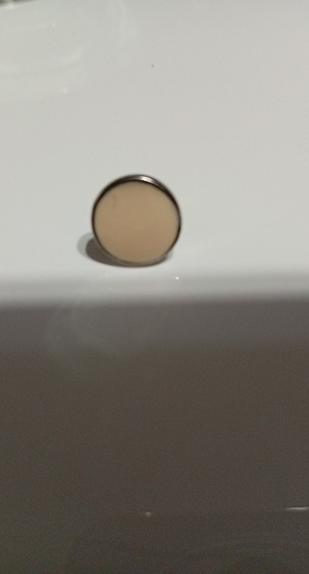 Bej Erkek küpe - Görsel 3