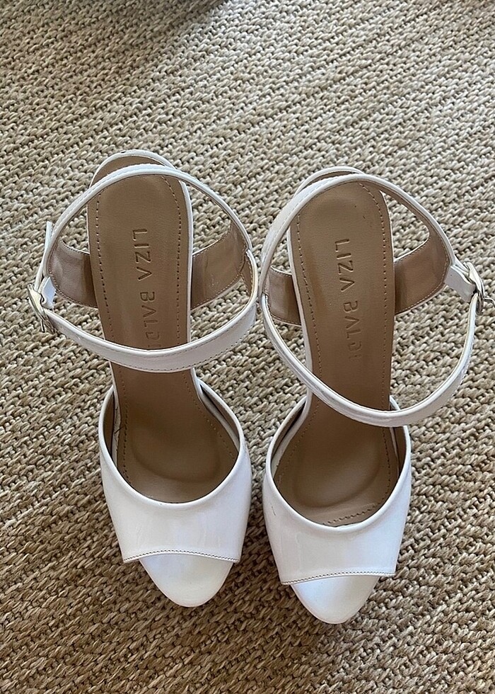 Beyaz Topuklu Ayakkabı - Görsel 2