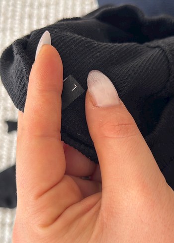 Balıkçı Yaka Triko Sırt Dekolteli - Görsel 3