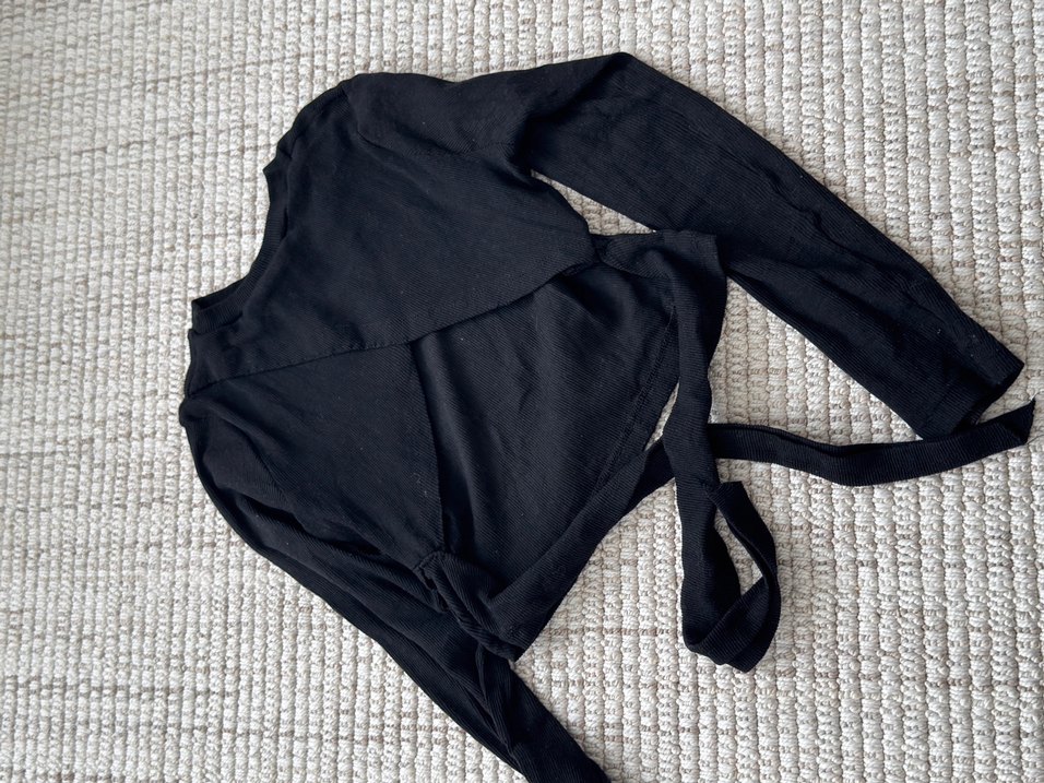 Balıkçı Yaka Triko Sırt Dekolteli - Görsel 2