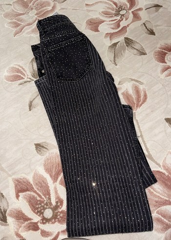 Zara Kadın Gri taşlı Denim Pantolon