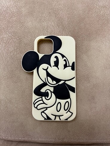 Lisansli iphone 13 kilifi h&m'den aldim az kullandim kilifi yeni