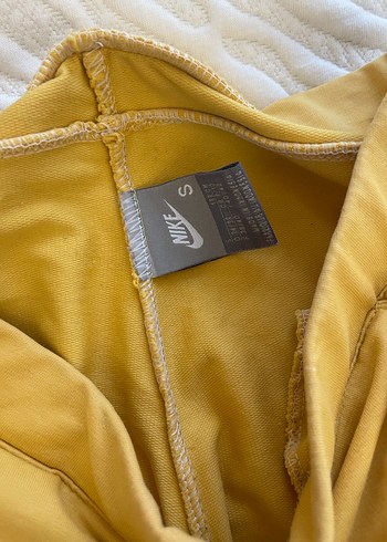 Sarı Düğmeli Kadın Spor kapri - Görsel 2