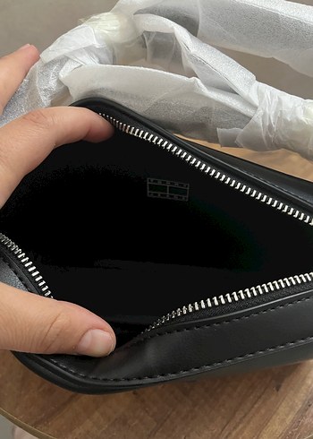 Beden siyah Renk Tommy Hilfiger Siyah Kadın Çapraz Çanta