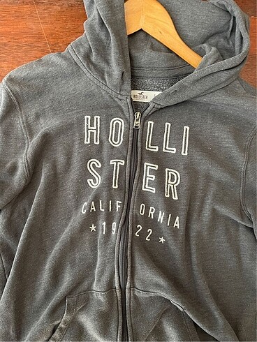 Hollister Hollister Hirka