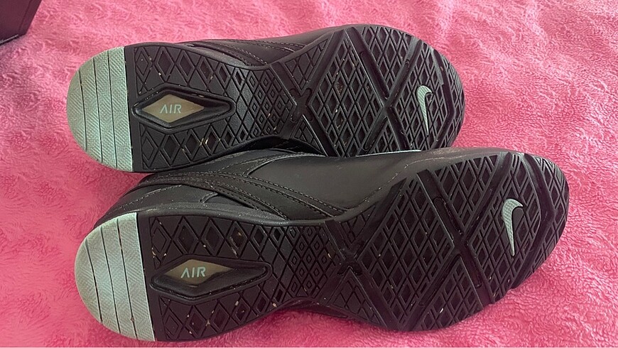 36,5 Beden Nike ayakkabı
